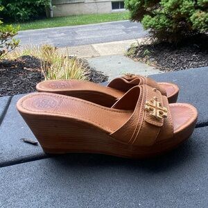 Tory Burch, natural leather platform sandals